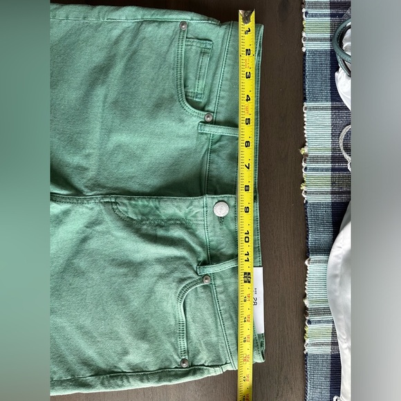 LOFT NWT Green Denim shorts ☘️🍀 Size 28/6 - Picture 6 of 8